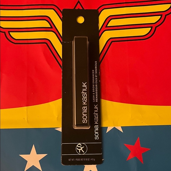 Maybelline Color Sensational Lipstick - Deep purple - Picture 4 of 10